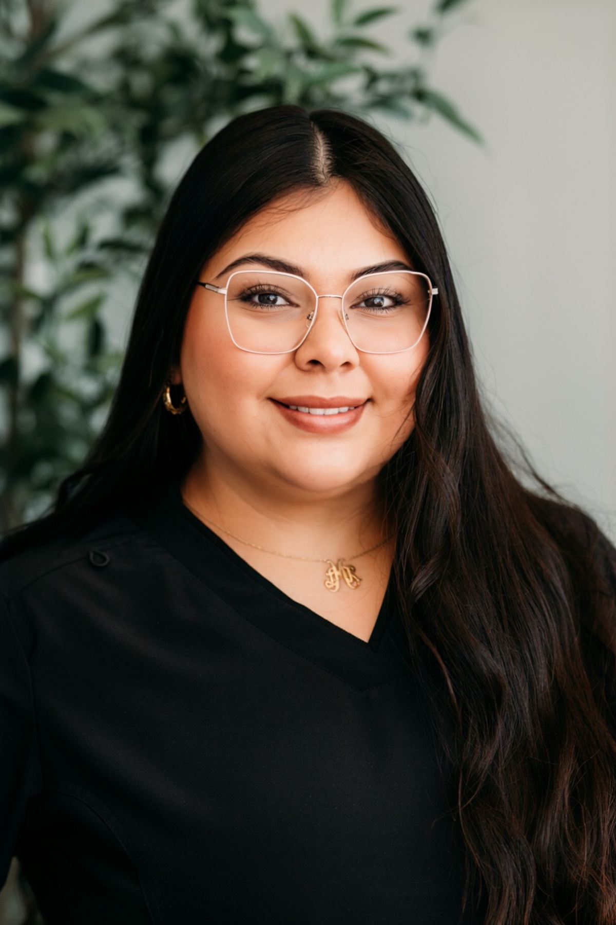 Portrait of Laura, dental assistant