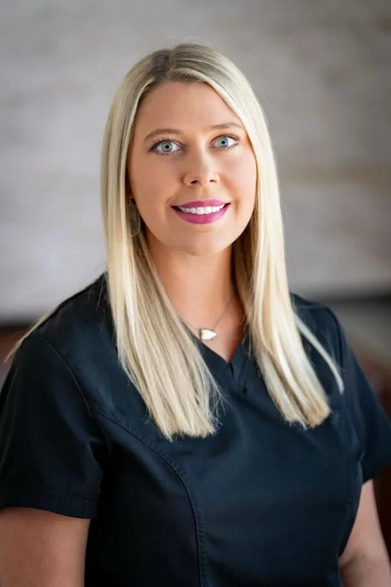 Portrait of Amanda, dental hygienist